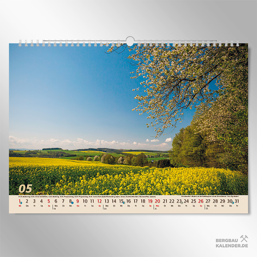 Erzgebirge Sehenswrdigkeiten: Kalender Glanzlichter Erzgebirge 2024 - Adelsbergturm mit Blick nach Kleinolbersdorf